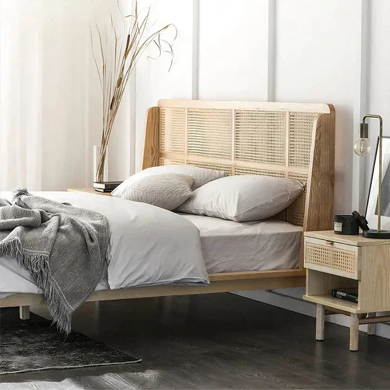 Nordic Elegance Solid Wood Double Bed Frame – Minimalist Hotel-Style Bedroom Furniture